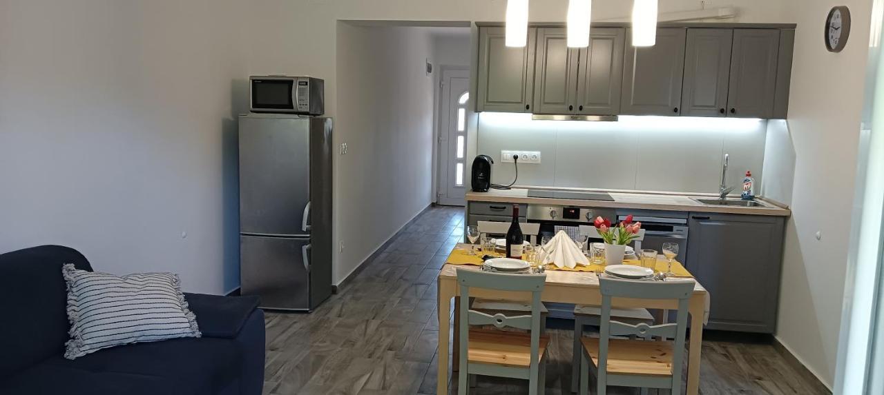 Апартаменты David Apartman Шиофок Экстерьер фото
