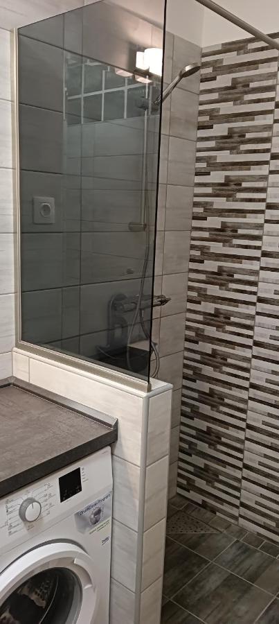 Апартаменты David Apartman Шиофок Экстерьер фото